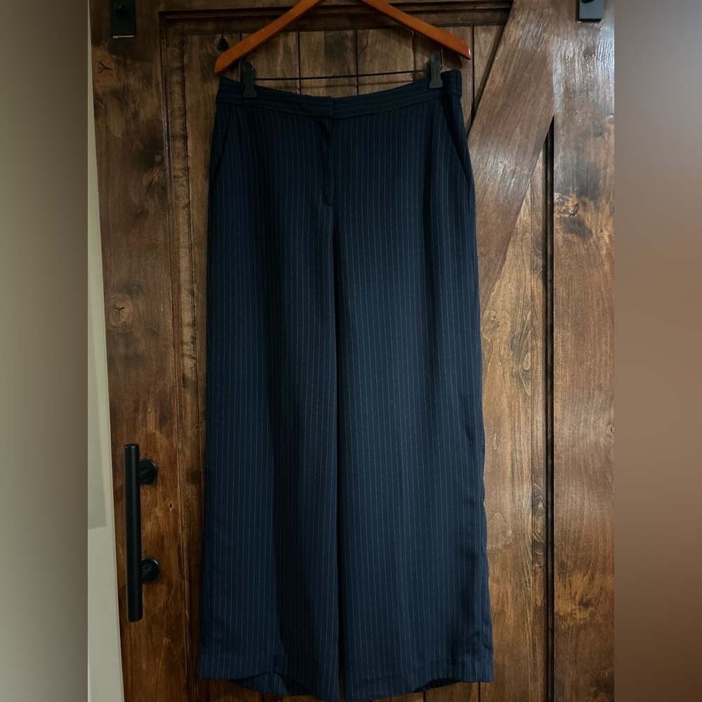 Vince Camuto Dark Blue Pinstripe Trousers w/ Elastic Waist.